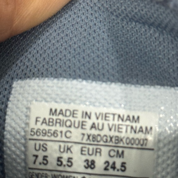 Classic High-Top Sneakers - Blue - Picture 4 of 4